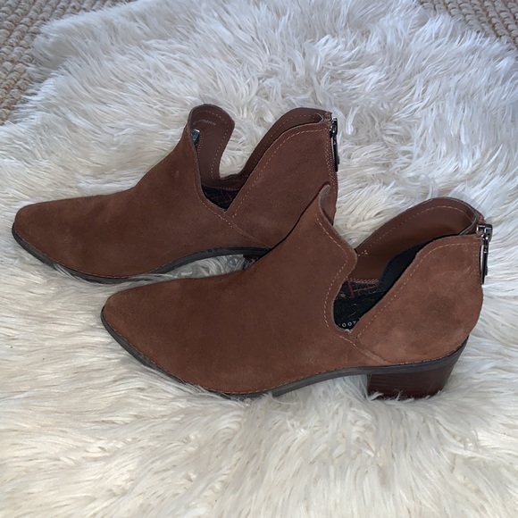 Blondo Waterproof Eliza Suede Ankle Booties Brown Boots Square Heel Size… - Picture 5 of 12